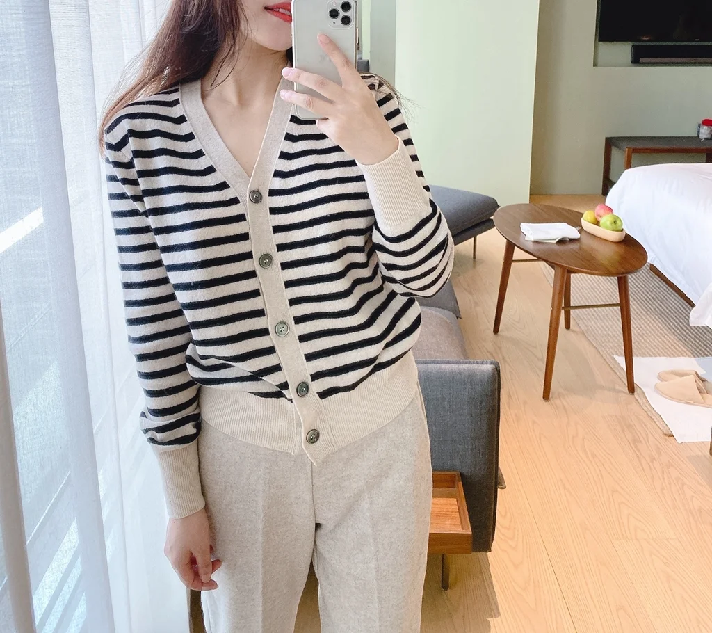 V-neck cashmere cardigan Women loose striped sweater ladies coat Women\'s sweater jacket cashmere cardigan knitted Cardigan