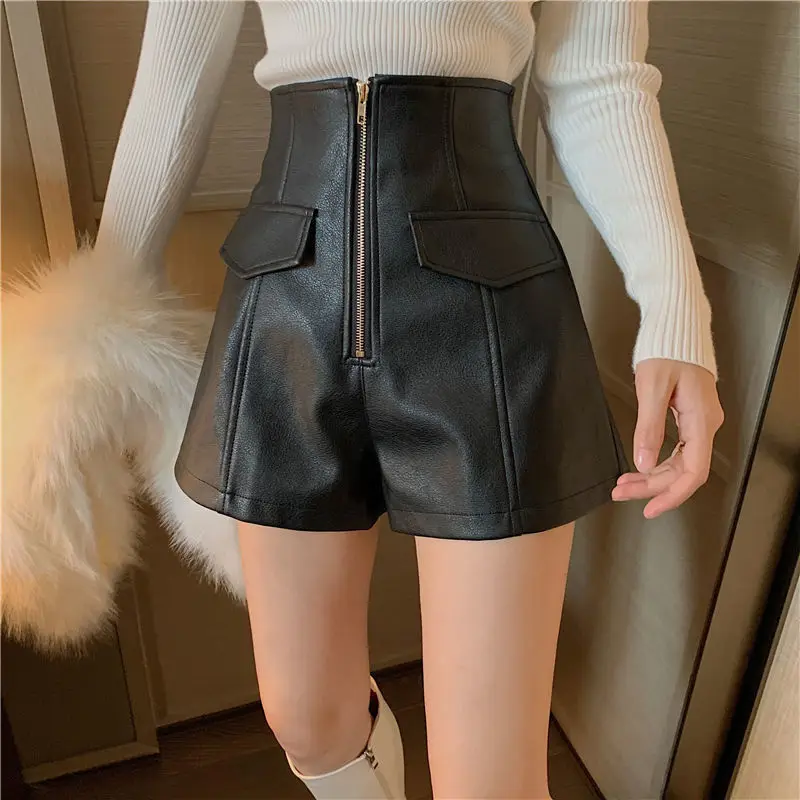 

Sexy Black PU casual fashion shorts women clothing goth faux leather high waisted womens shorts 2021 hot woman short pants