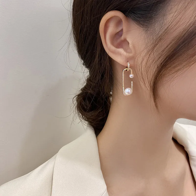 2024 New Design Pearl Square Geometric Pin Dangle Earrings for Women Fashion Korean Jewelry Luxury Girls Party Ear Jewelry