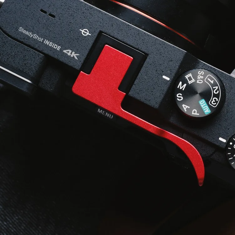 Daumen-UP-Daumenauflage, Daumengriff mit Aufkleber aus echtem Leder für Sony A7C A7CII A7CR