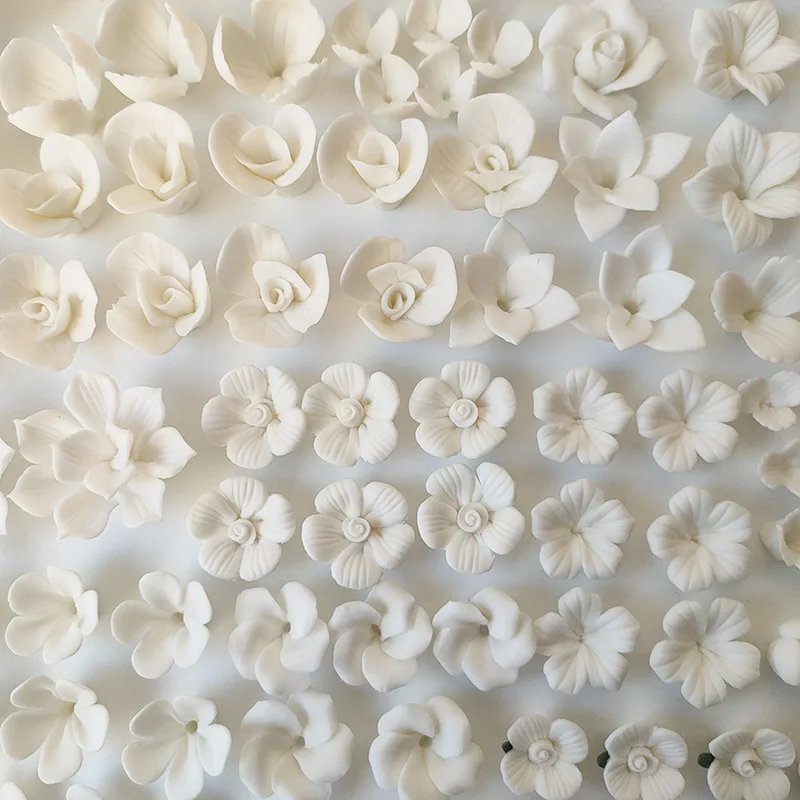 50pcs Handmade Ceramic Flower Material White Color Porcelain Floral Hair Accessories For DIY Jewelry Make Parts