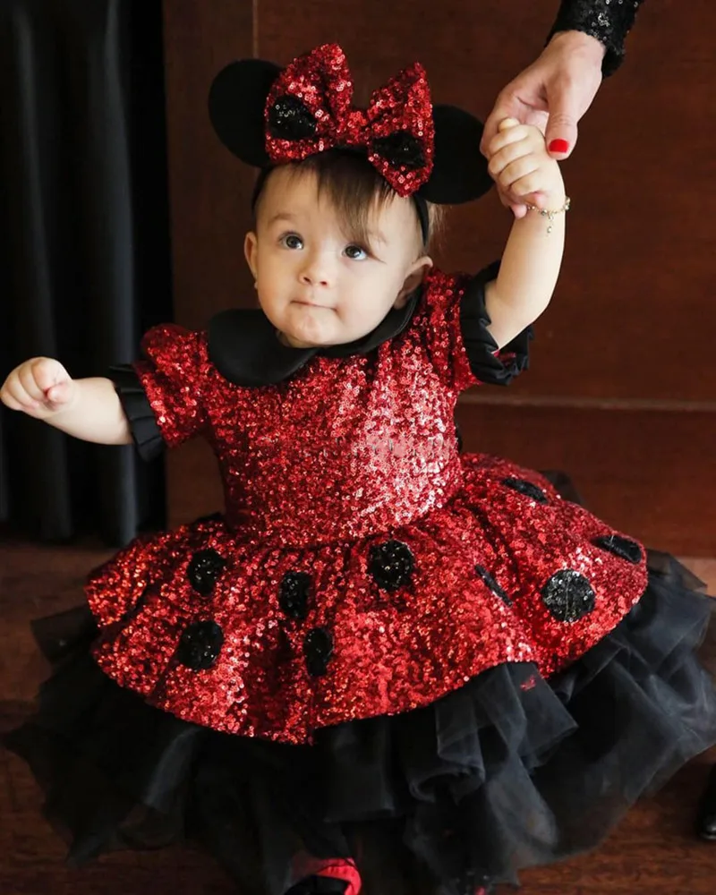 Robes à paillettes roses à manches courtes pour mère et fille, longueur genou, robes de fête d'anniversaire, vêtements de convocation, Rh, quelque soit