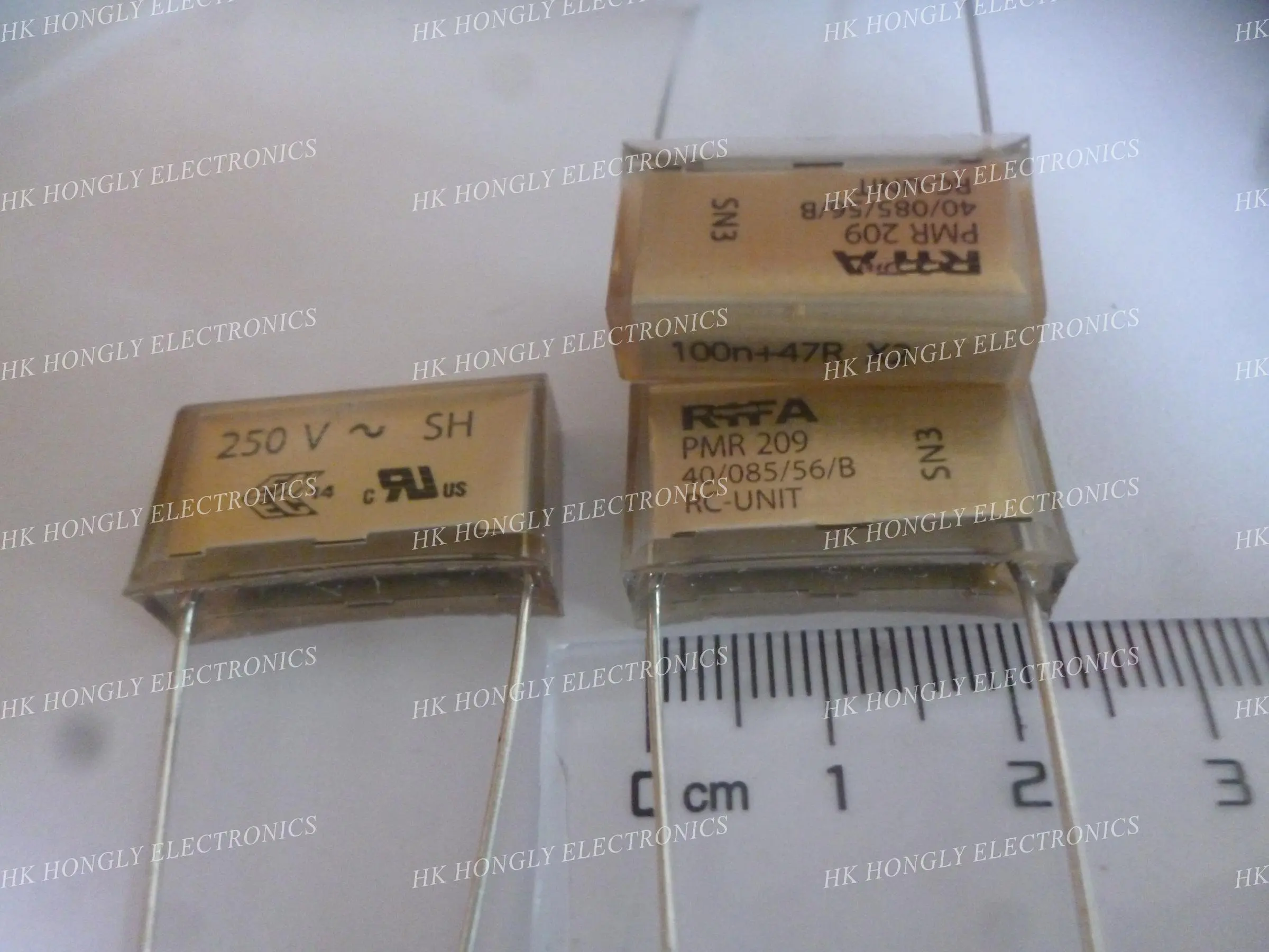 2PCS PMR209 PMR209MC 250V 100n+47R 100n+100R 250VAC 0.1uf+47R 0.1uf +100R X2 P=20.3mm CAPACITOR