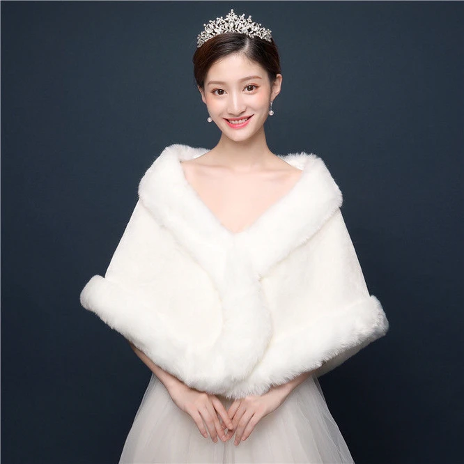 

2024 Korean New Bridal Hair Shawl Wedding Warm Cloak Small Coat Wedding Bridesmaid Women's Cloak Imitation Fur White