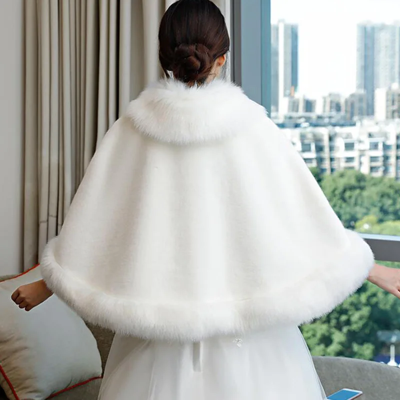 Ivory Faux Fur Wedding Wraps Warm Bolero Mariageในสต็อกเจ้าสาวร้อนแจ็คเก็ต/Shawอุปกรณ์จัดงานแต่งงาน