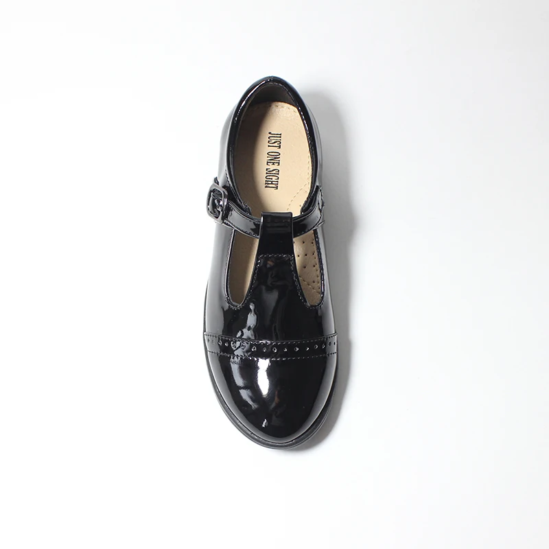 New 2023 Spring and Autumn Girls Shoes Black Buckle T-Bar School Student Princess Oxfords Lightweight Kids Patent Leather Flats