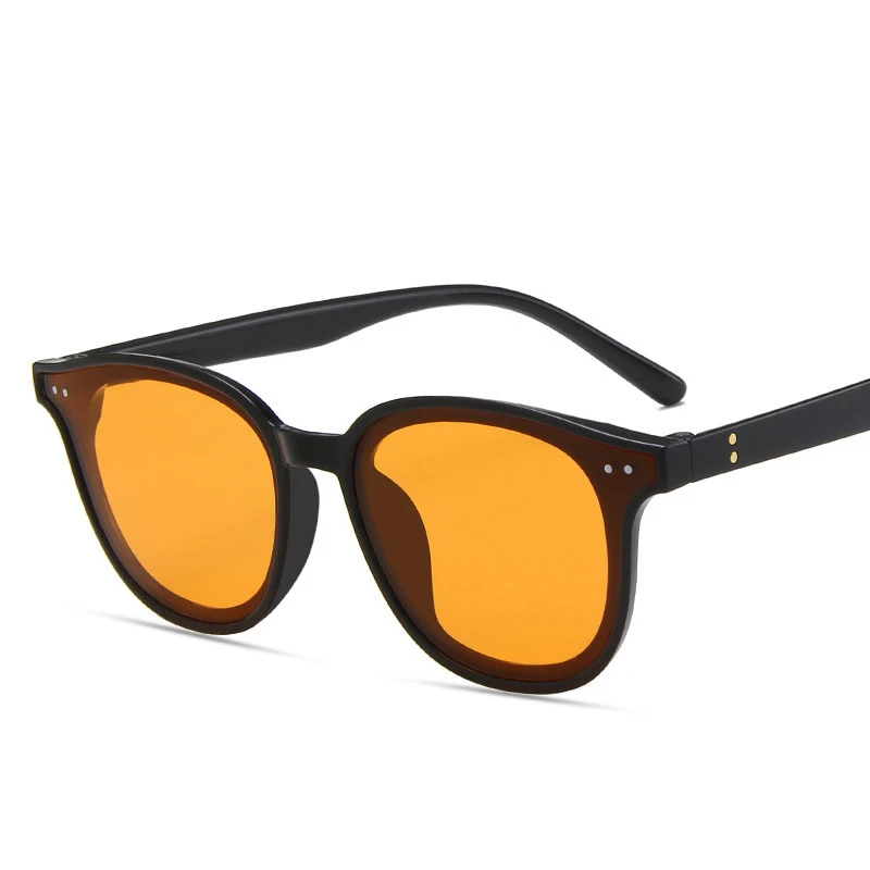 Rivet Square Frame Sunglasses Men Women Gray Orange Lens UV400 Protection Eyewear Fashion Design Gafas De Sol