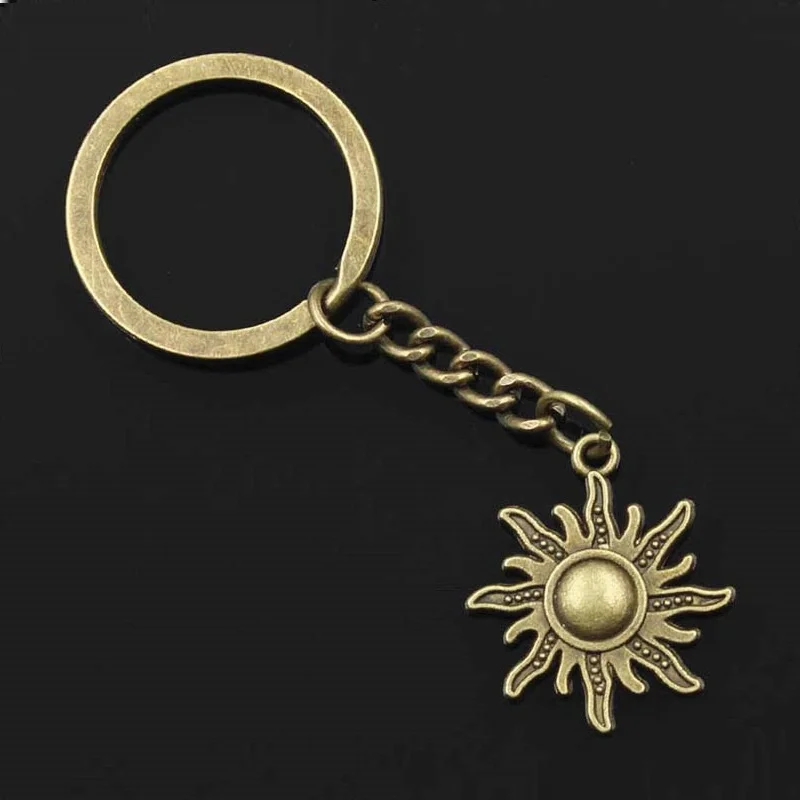 New Fashion Men 30mm Keychain DIY Metal Holder Chain Vintage Sun Sunburst 28x25mm Silver Color Pendant Car Keychain Gift