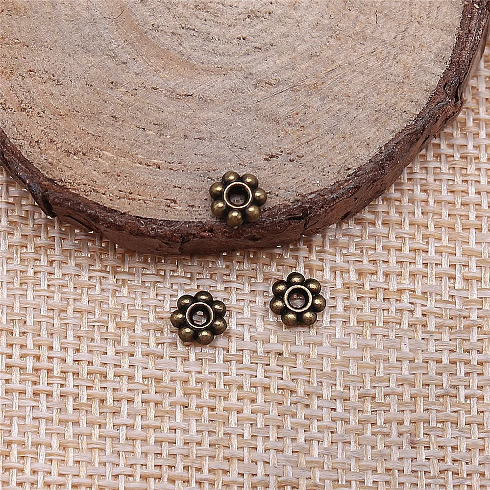 free shipping 325pcs 5x5mm antique bronze Spacer beads charms diy retro jewelry fit Earring keychain hair card pendant