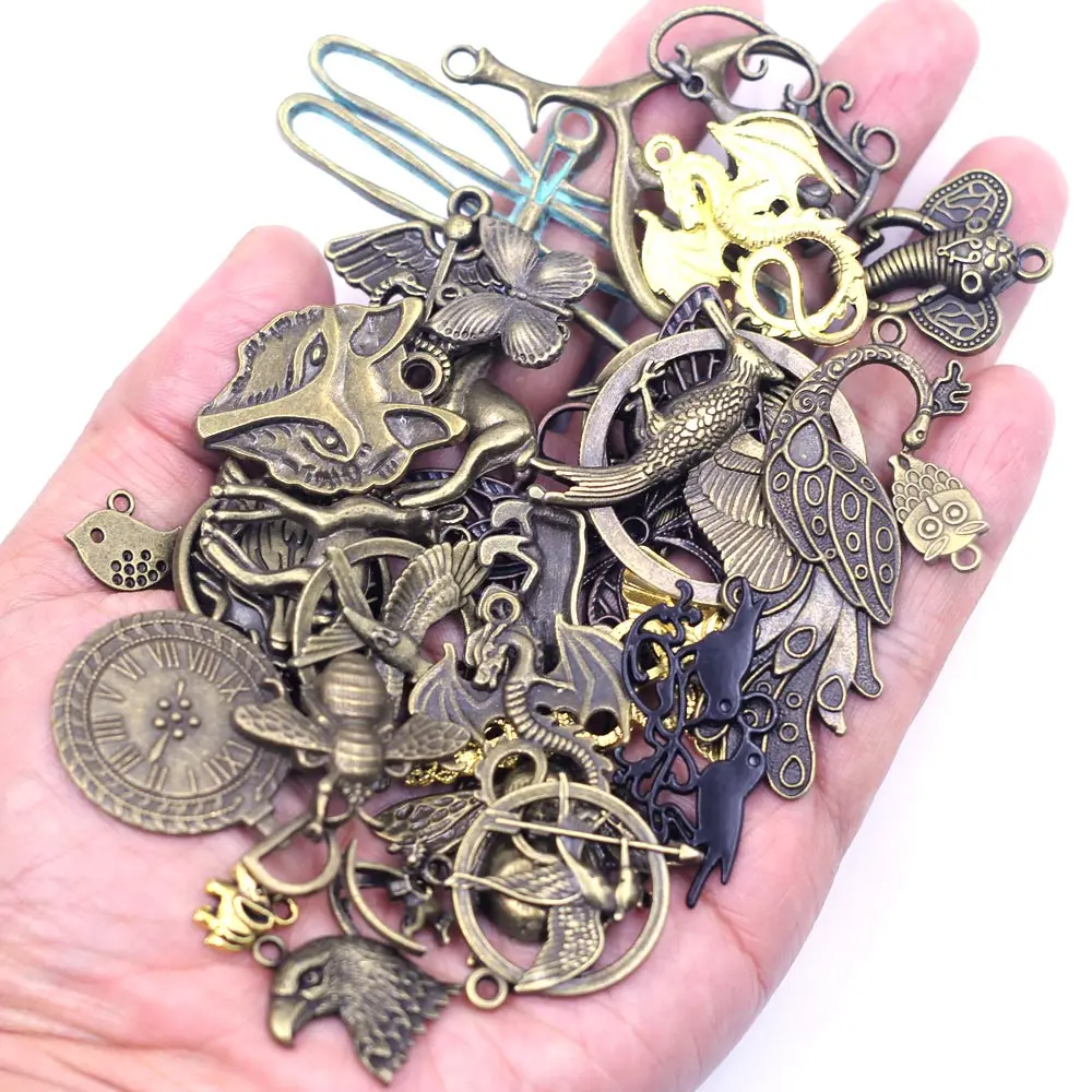 Random Pendants Animal Dragonfly Bird Dragon Deer Lion Peacock Bronze Gold Color For Charm Necklaces Jewelry DIY Accessories