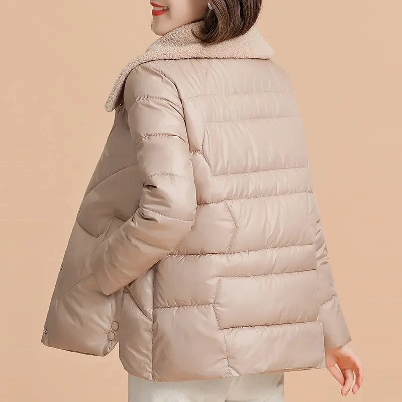 Winter Warm Lambswool Collar Short Parkas Plus Size 5XL Outwear Women Loose Down Cotton Padded Parkas Korean Casual Overcoat