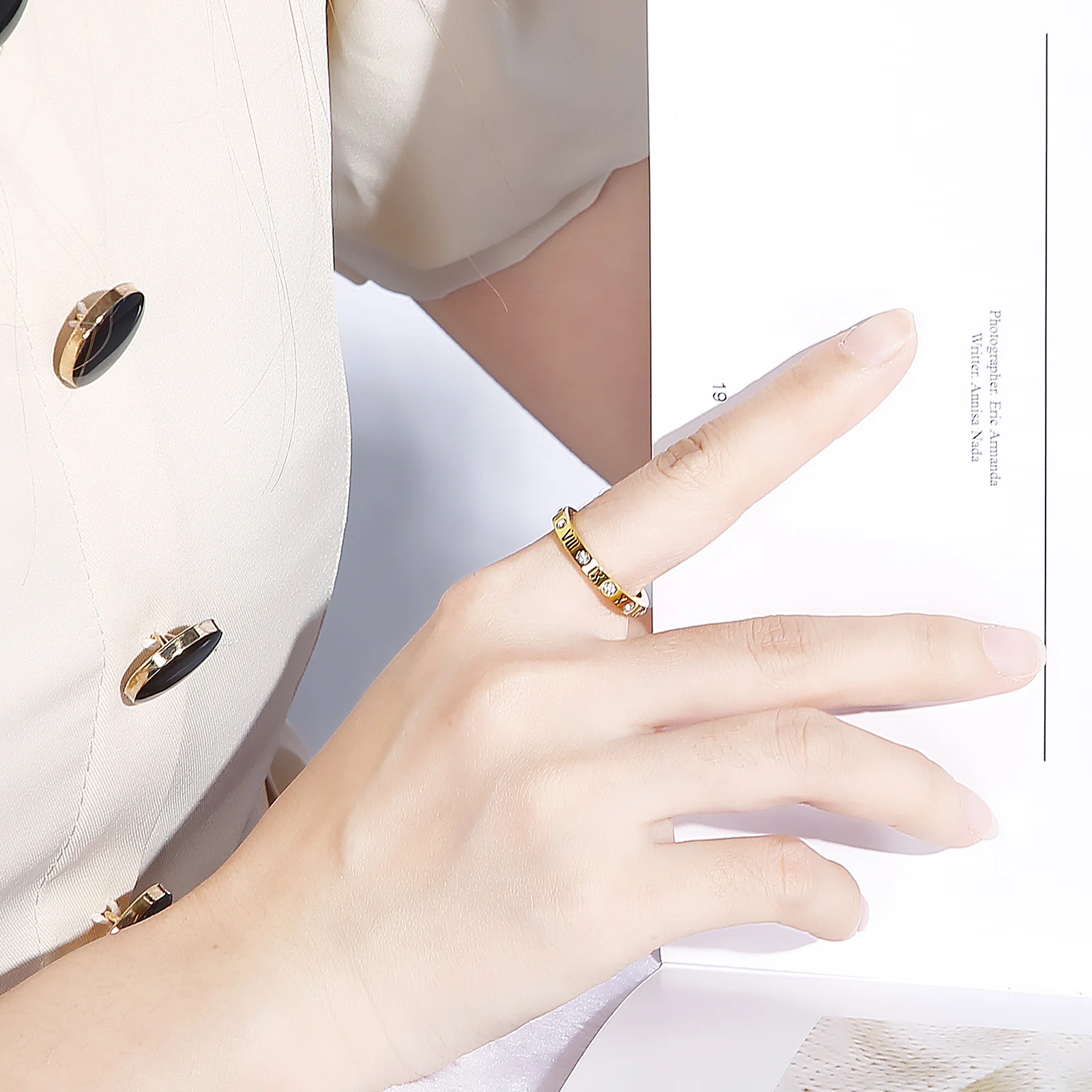Simple Fashion Lucky Roman Numeral Ring Elegant Temperament Stainless Steel Ring Wedding Jewelry Gifts