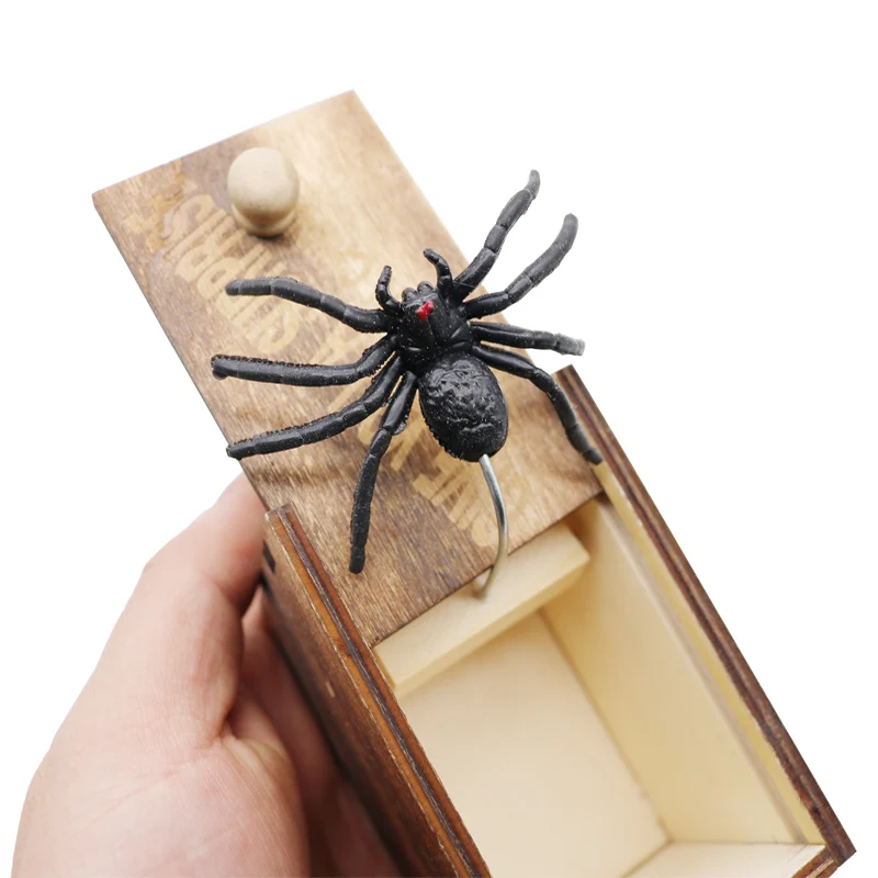 

Wooden Box Scare Toys Spider Scorpion Mischief Prank Tricky for Wedding Party Games Gag April Fools' Day