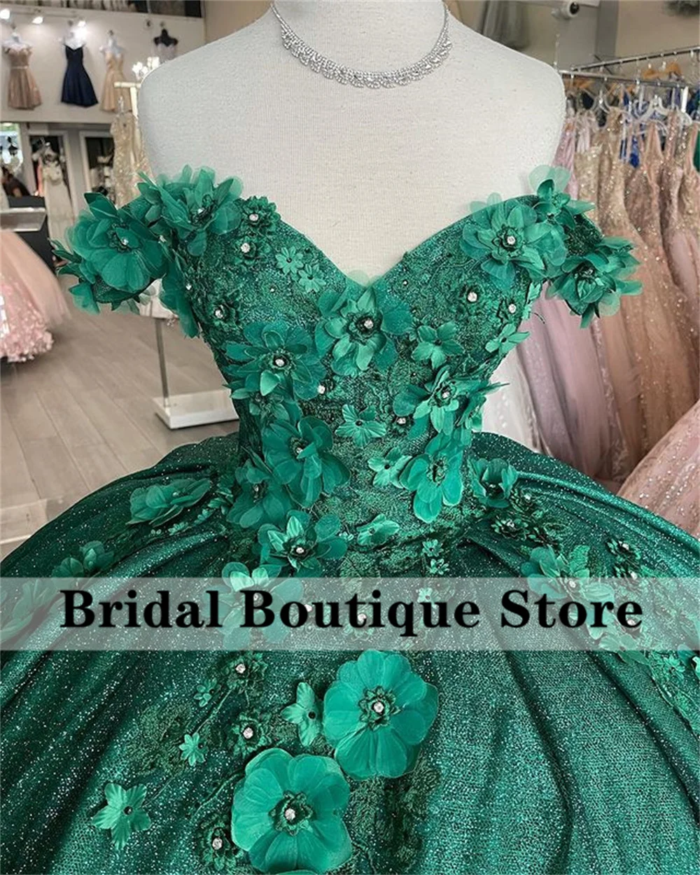 Luxury Emerald Green Quinceanera Dresses 2024 Ball Gown Floral Applique Crystal Sweet 16 Dresses Lace-Up Birthday Party Custom