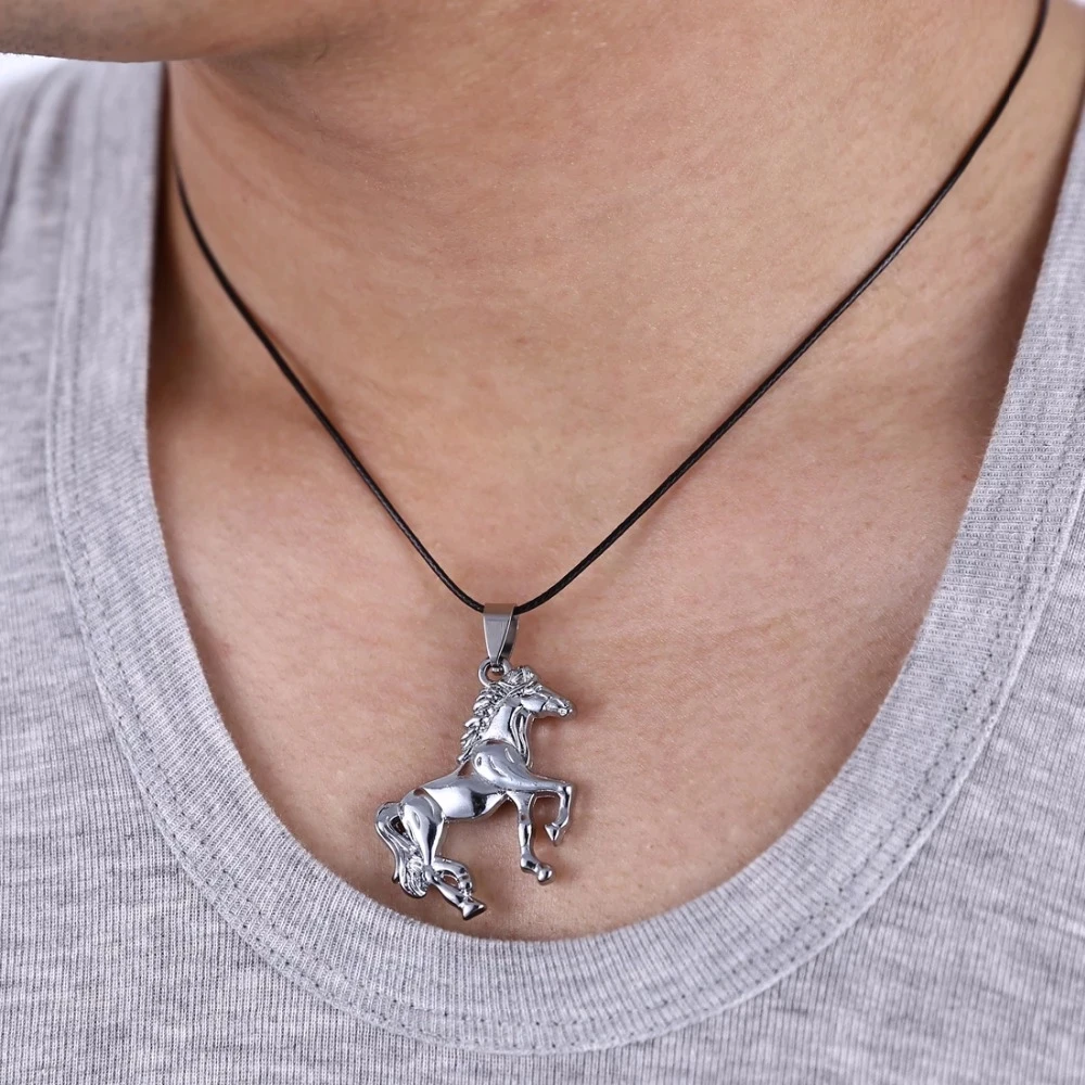 Rinhoo Run Horse Pendant Necklace Charming Stainless Steel Pendants Fashion Animal Jewelry for Women Men Dainty Character Gift