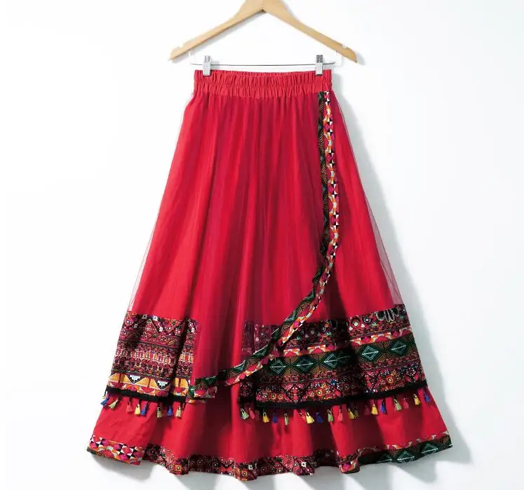 تنورة شبكية بشرابة بدلة حمراء في عطلة الربيع والخريف على الطراز الوطني مكونة من قطعتين ملابس نسائية جديدة من القطن والقنب