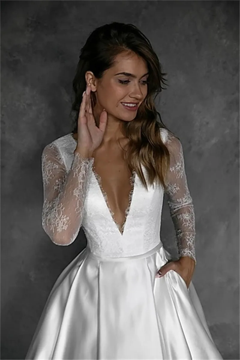 2020 Lace Wedding Dresses V Neck Long Sleeves Button Back Appliques Beach Bridal Gowns Custom Made Sweep Train Wedding Dress