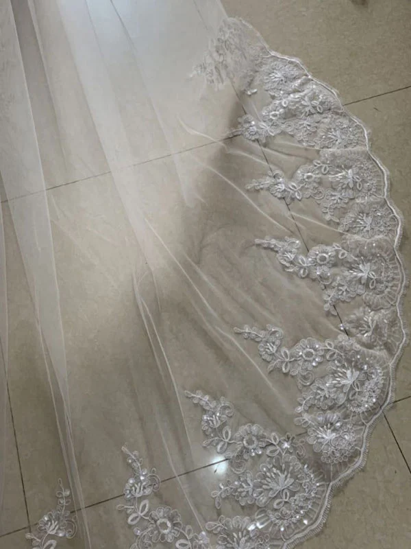 Wedding Veil One-Tier Tulle Finished Edge Waterfall Bridal Veils