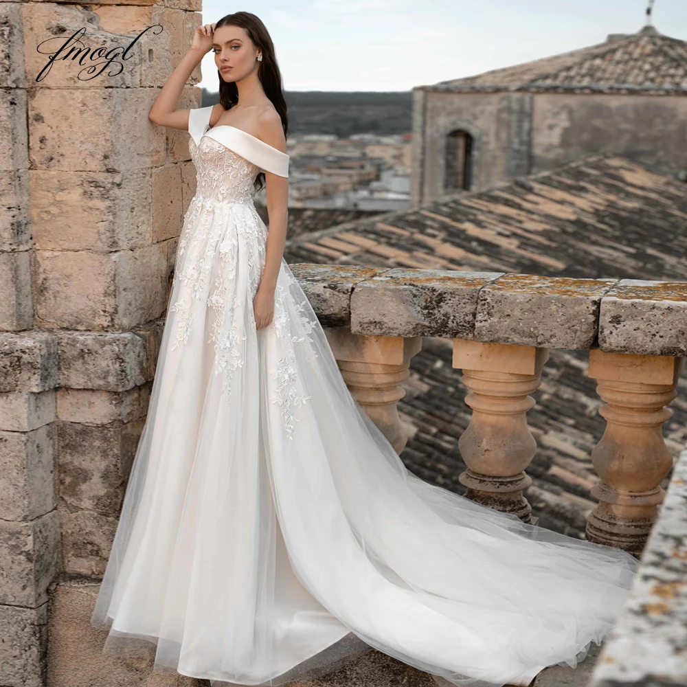 

Fmogl Vestidos De Noiva Sexy Backless V Neck Lace Wedding Dresses Boat Neck Appliques Beaded Court Train A Line Bride Gown