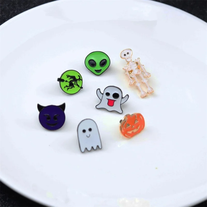 Ghost Alien Pin Cute Ghost Monster Alien Badge Brooch Lapel Pin Cartoon Jewelry Gift Brooches