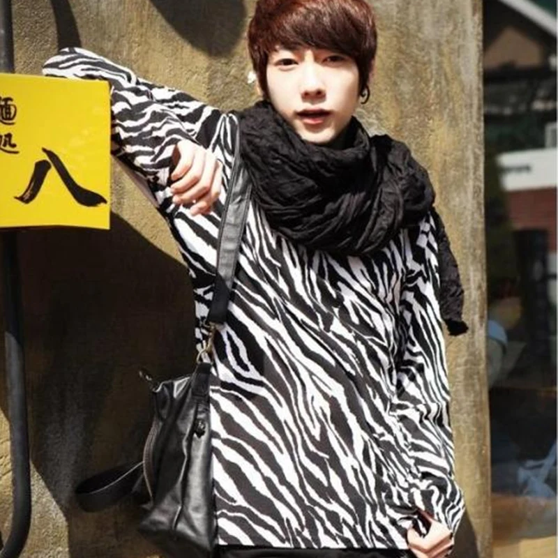 Korean version of the zebra pattern Slim round neck long-sleeved T-shirt men's tide shirt large size men's men's DS host night s