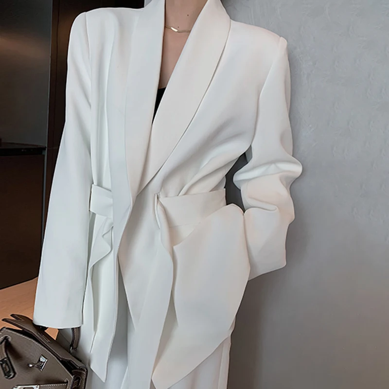 TWOTWINSTYLE Elegante Weiß Blazer Für Frauen Kerb Langarm Tunika Schärpen Solide Minimalistischen Blazer Weibliche Mode Neue Frühling