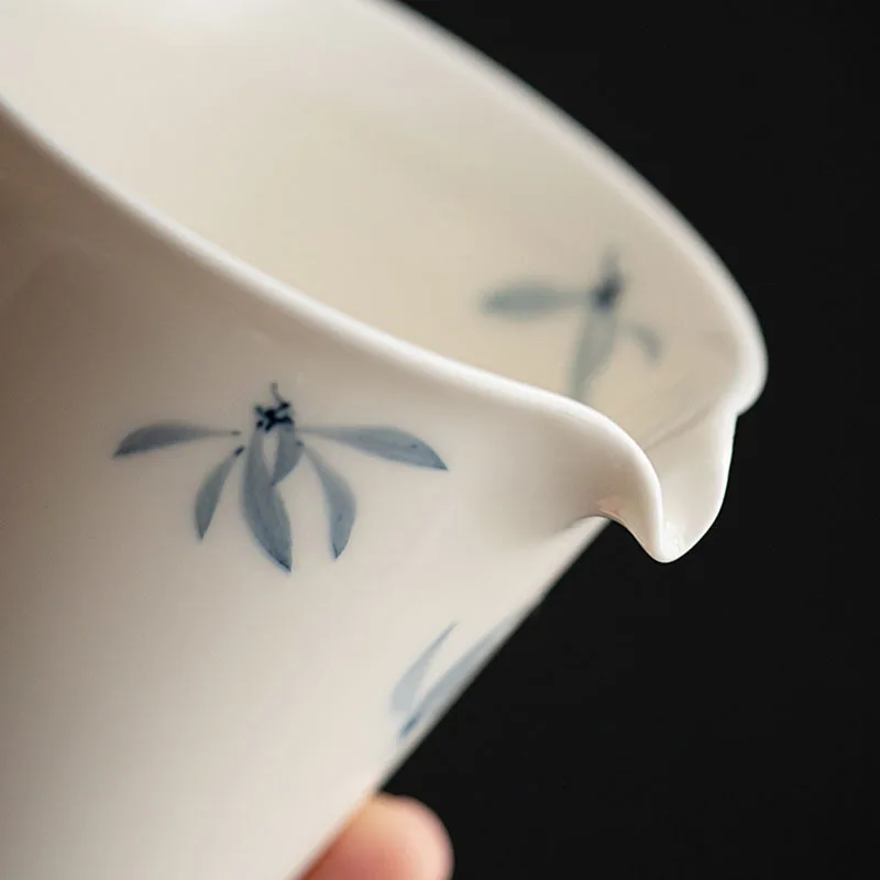 Hand Painted Butterfly Orchid Art Ceramic Tea Pitcher KungFu Tea Cha Hai Tea Maker Divide Tea Puer Justice Cup Teaware Ceremony