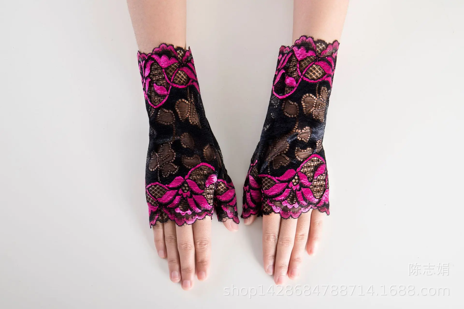 Sailor Lace Half Finger Gloves Sexy & Club Dance Slimming Scar Fingerless Semi-Gloves