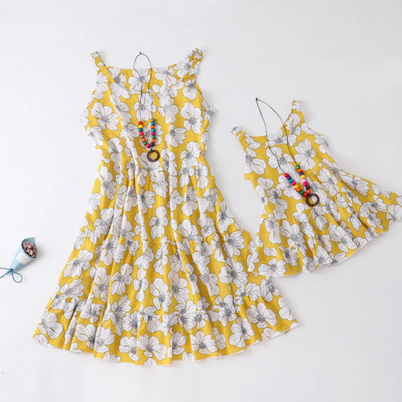 Рисунок 2 - Семейный образ, одежда для мамы и дочки