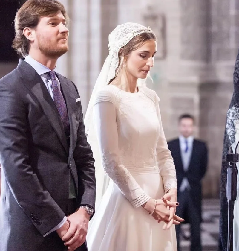 Elegante abito da sposa in mussola di raso a manica lunga con scollo a o in pizzo vedere attraverso abito da sposa a trapezio abito da sposa abiti da sposa