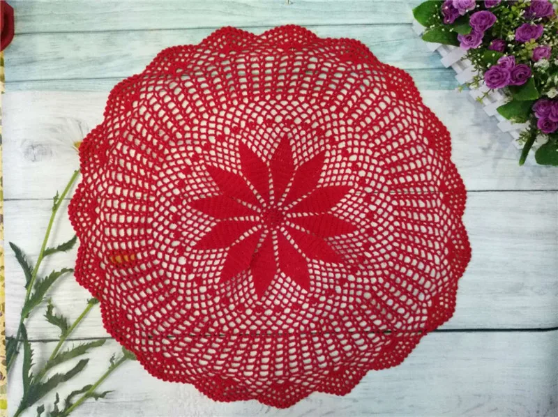 60CM Round Luxury Cotton Lace Christmas Tablecloth Handmade Crochet Doilies Table Cloth Kitchen Dining Table Cover Wedding Decor