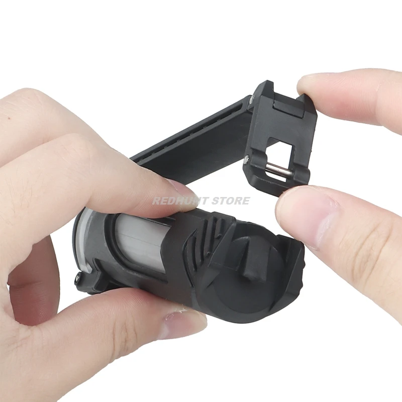 Funda MOLLE para batería táctica portable - imagen 3