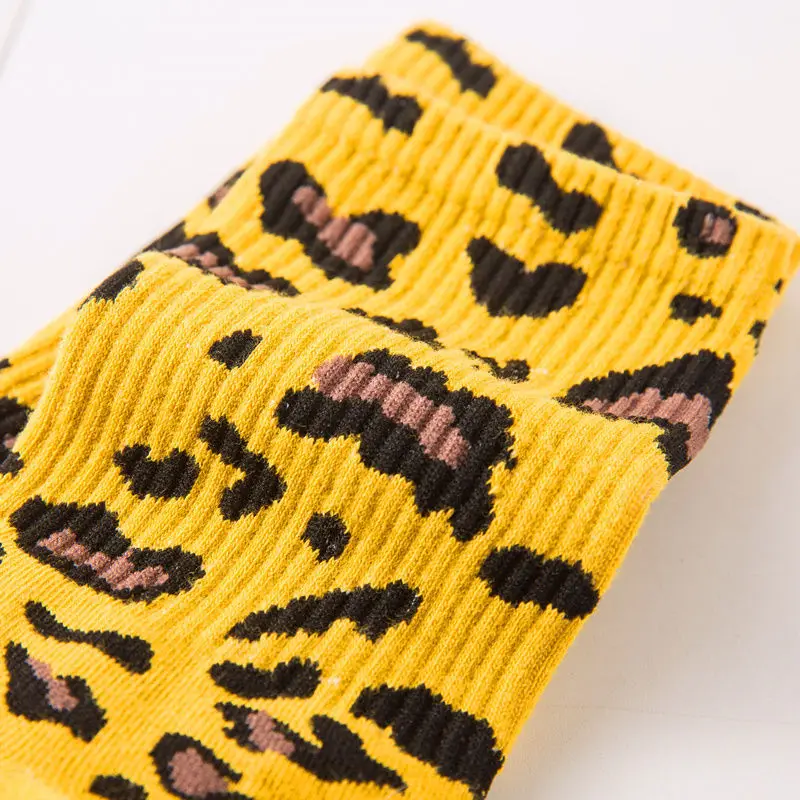 New Fashion Women Leopard Print Socks Spring Autumn High Street Popular Leopard Socks Sexy Wild Trendy Animal Print Warm Socks