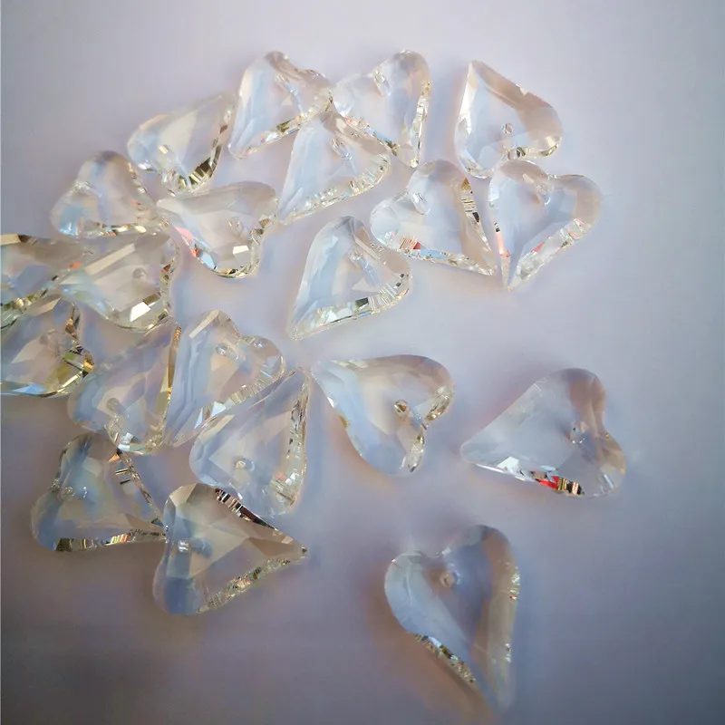 

Top Quality 100pcs/Lot 20MM Clear K9 Crystal Faceted Heart Pendant Glass Ornaments Diy Earrings/ Necklaces Making Accessories