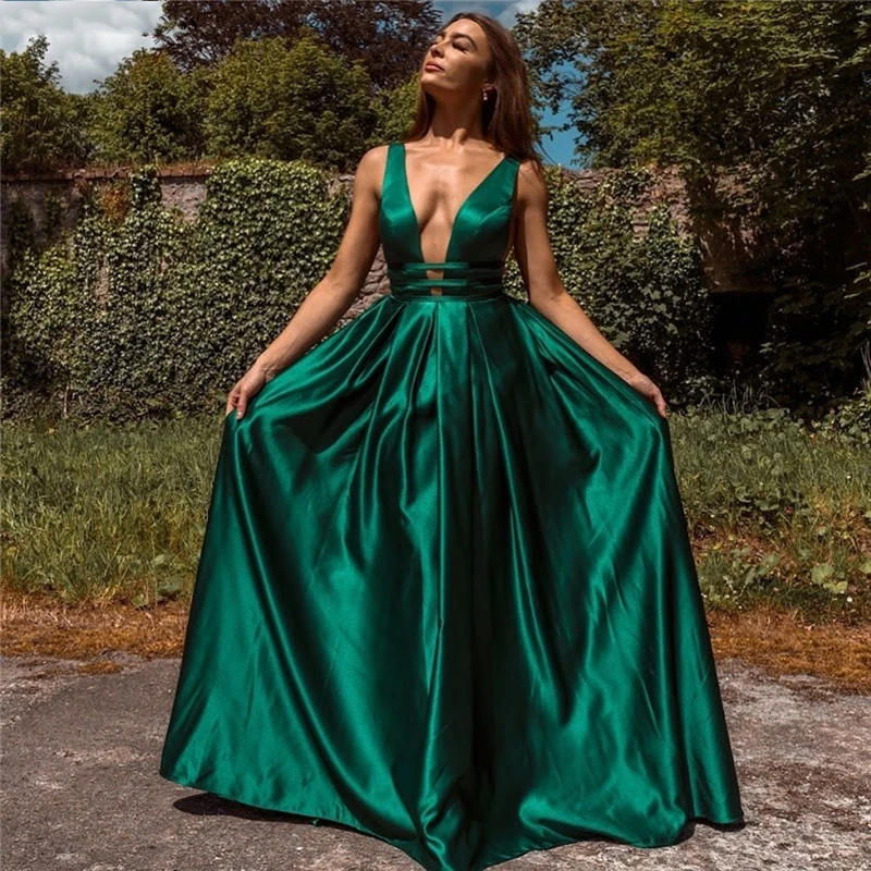 Sexy Green V-Neck Formal Evening Dresses 2024 Sleeveless Cutaway Sides Backless Simple Prom Party Gowns Vestidos de Fieast