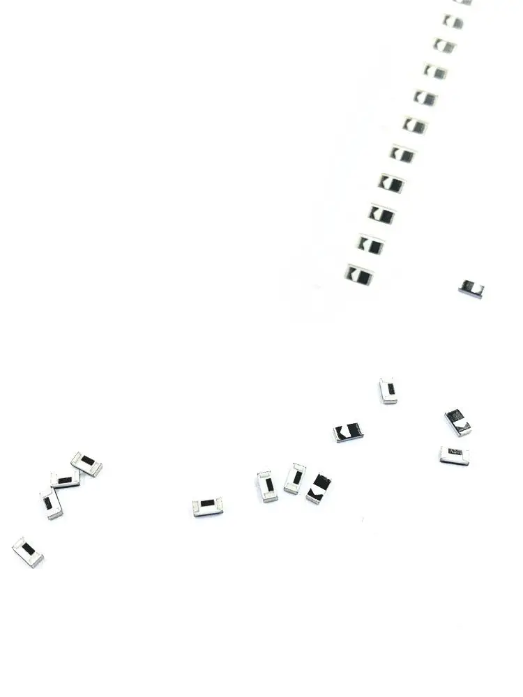 Varistor chip 25vac / 35vdc 80a ct0805k25g