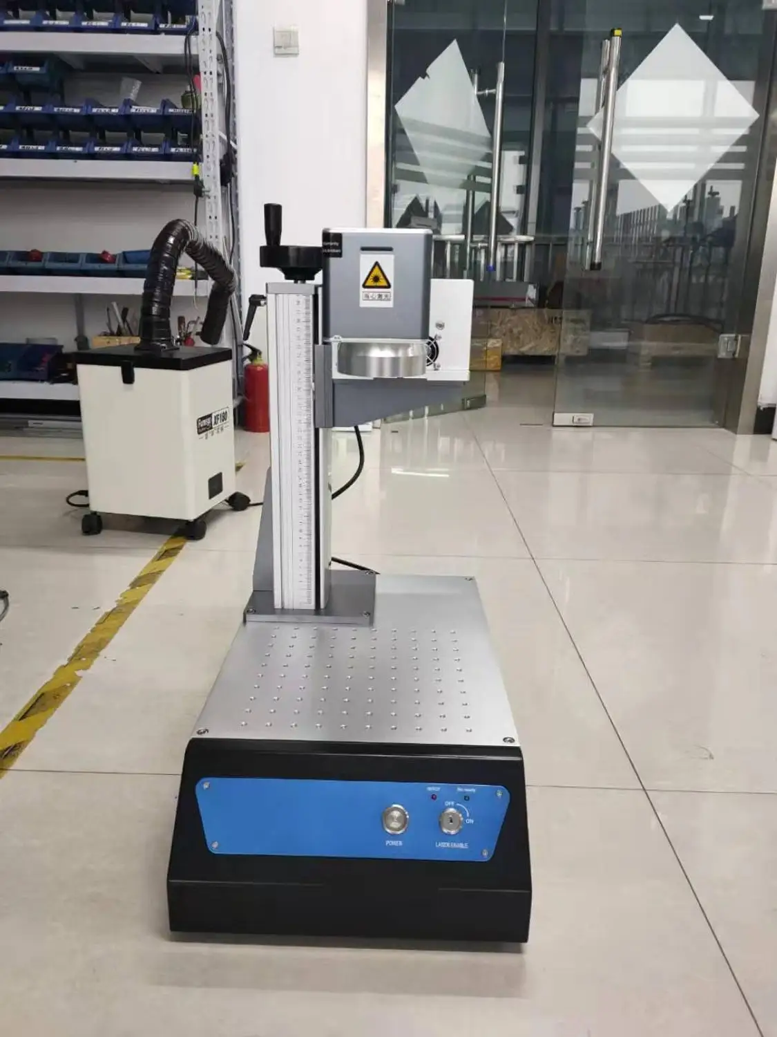 Made in China di Alta Qualità a Basso Prezzo 3W Uv Macchina per Marcatura Laser per La Marcatura Laser