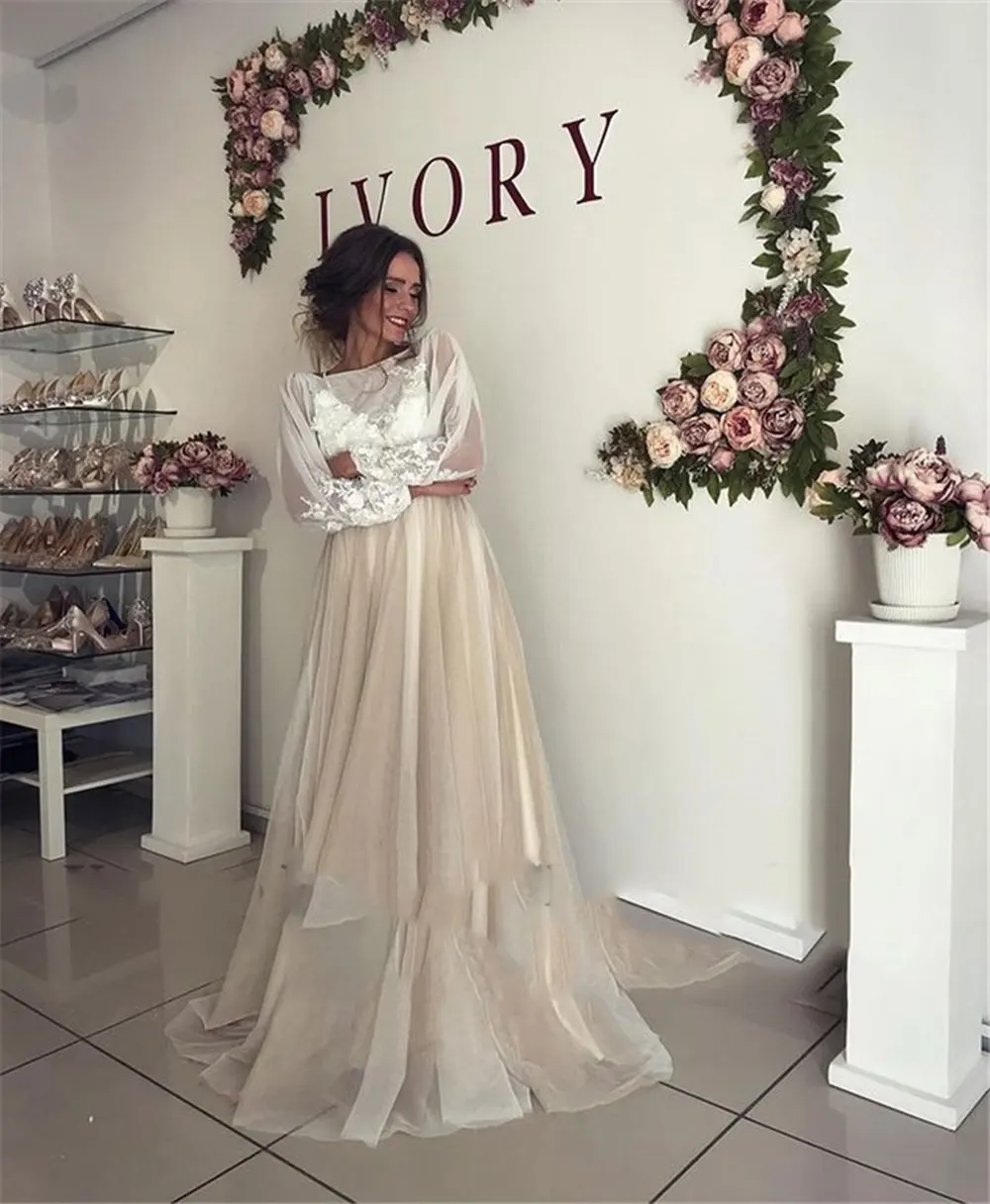 Tulle Boho weselny sukienka Puffy długie rękawy w stylu Vintage koronka w kolorze kości słoniowej aplikacja z wycięciem szampana spódnica ogród suknia ślubna dostosowane