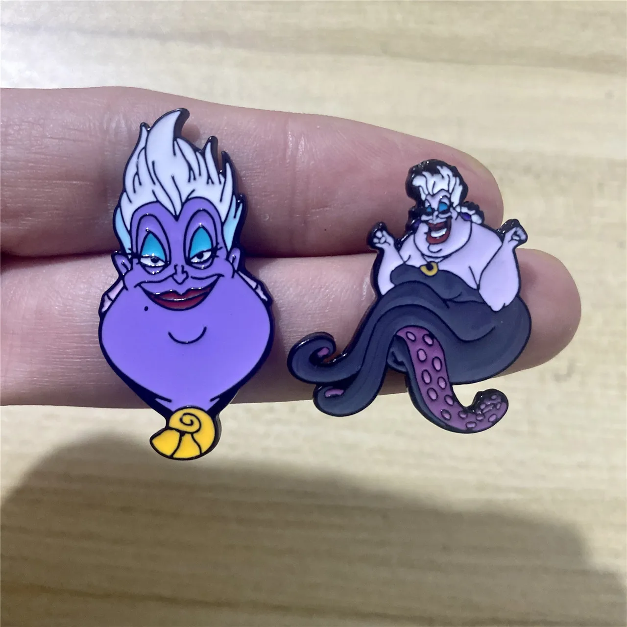 Disney Little Mermaid Brooch Pin Cartoon Animation Villain Ursula Metal Enamel Badge Children Gift Student Backpack Decoration