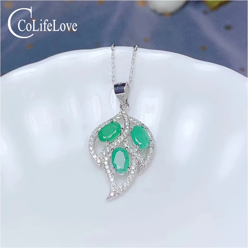 

CoLife Jewelry 100% Natural Emerald Pendant 3 Pieces Natural Zambia Emerald Pendant 925 Silver Leaf Pendant for Young Girl