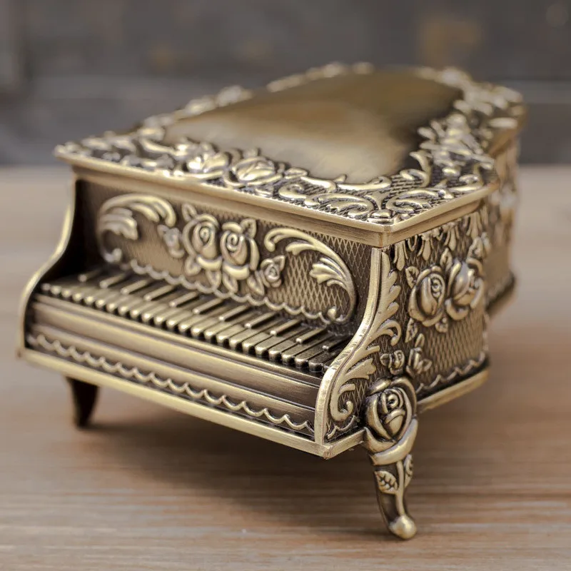 Vintage Piano Shape Jewelry Box Zinc Alloy Storage Box Creative Rose Flower Luxury Jewelry Ring Earrings Necklace Organizer Box