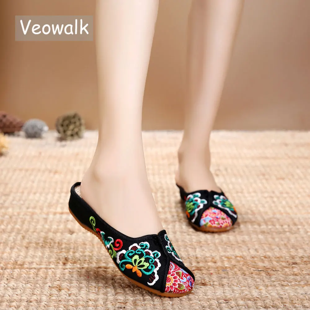 Veowalk Vintage Women Canvas Close Toe Slippers Chinese Embroidered Ladies Comfortable Flat Slides Retro Summer Shoes