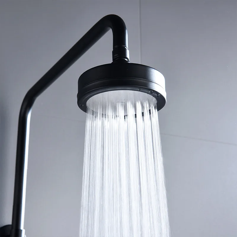 Soffione doccia caldo e freddo montato su superficie nera in acciaio inossidabile 304 con set doccia con rubinetto doccia di sollevamento