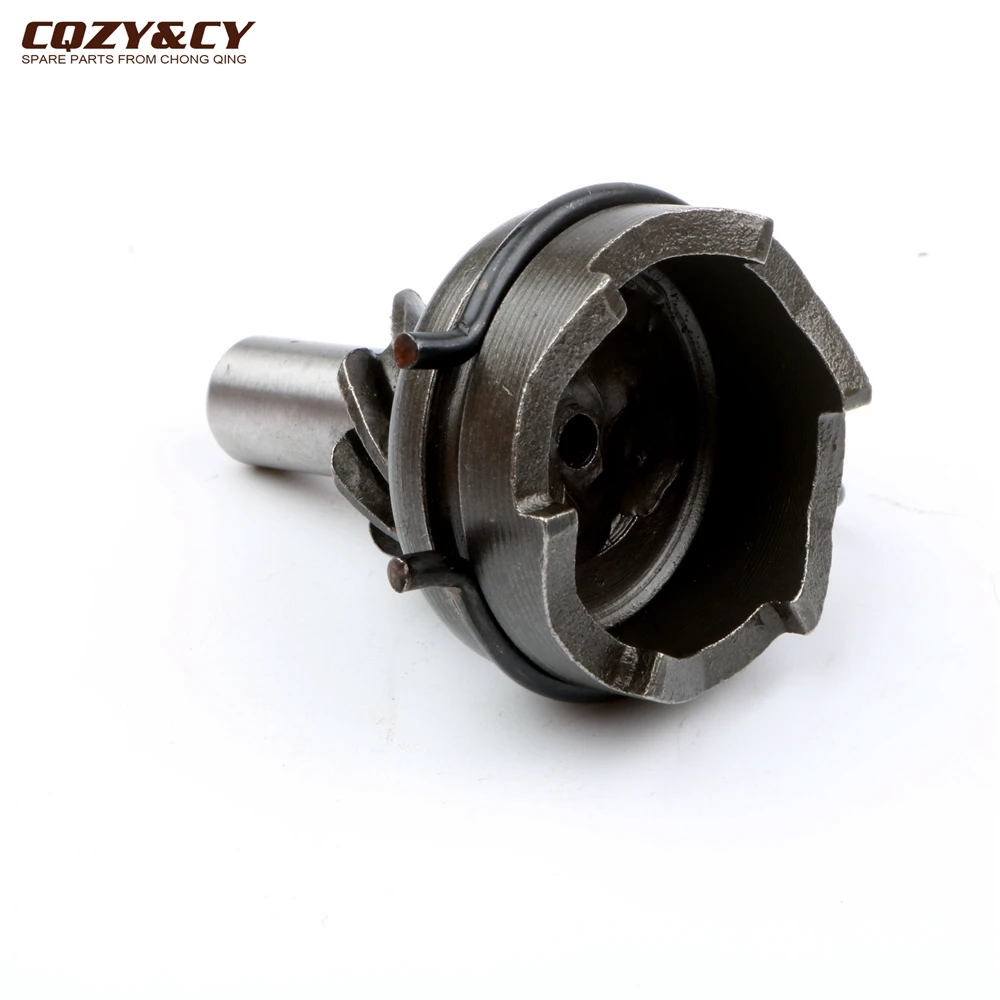 Scooter 139QMB GY6 50 idle shaft gear / kickstart pinion gear for Peugeot V-Clic 50cc 8 teeth 4-stroke Engine parts