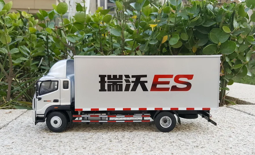 Rare,Exquisite Alloy Model 1:30 Foton AUMARK ES Delivery Van Truck Vehicles DieCast Toy Model Collection,Play, Decoration