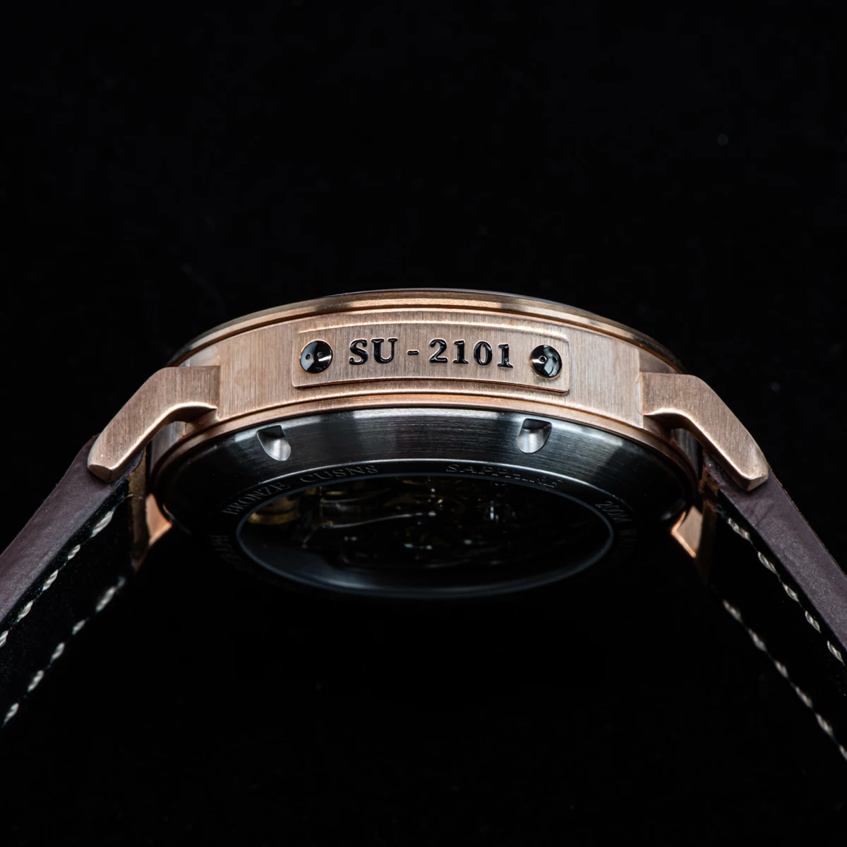 42mm Bronze Mens Watch Mechanical Hand Wind Wristwatch Original ST1901 Movement CuSn8 Case Sapphire BGW9 Luminous Leather Strap