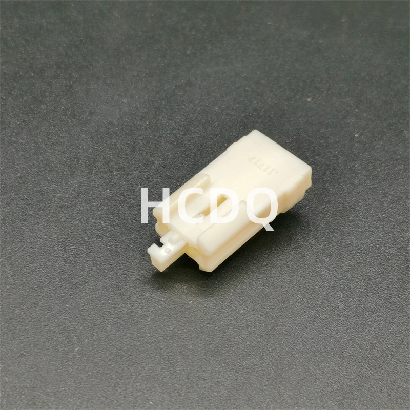 The original 90980-11717 2PIN  automobile connector plug shell and connector are supplied from stock