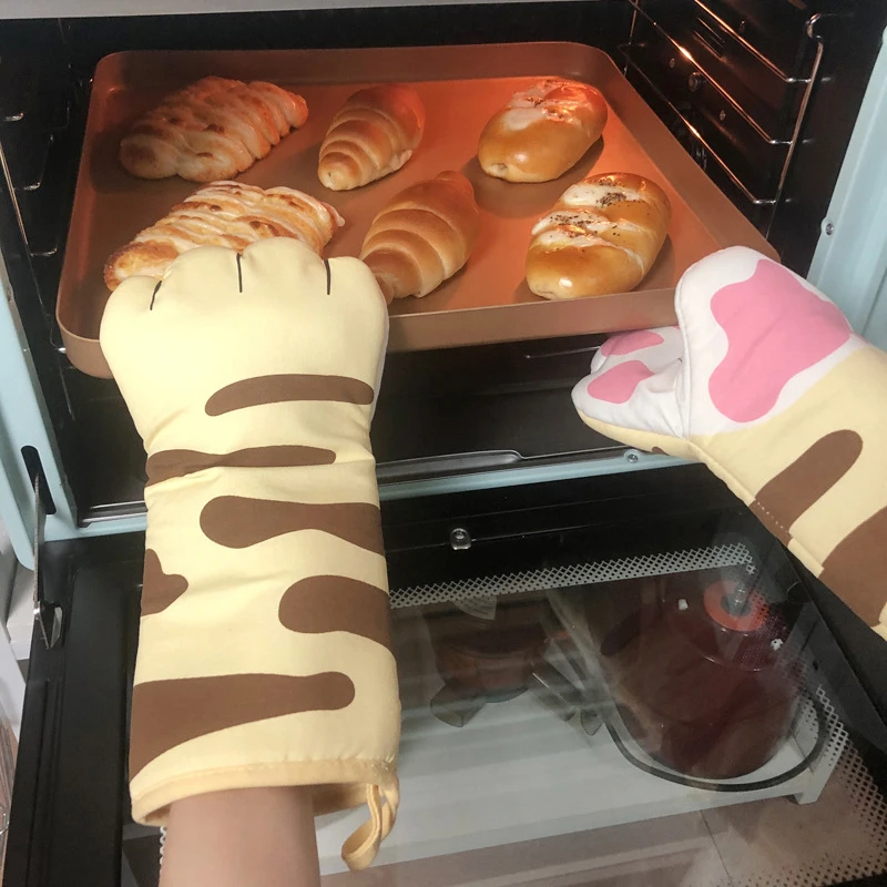 Cute Cat Paws Oven Mitts Heat Insulation Gloves Microwave Anti-scald Cotton Gloves Kitchen Baking Gloves Cat Paw Gloves 1pcs