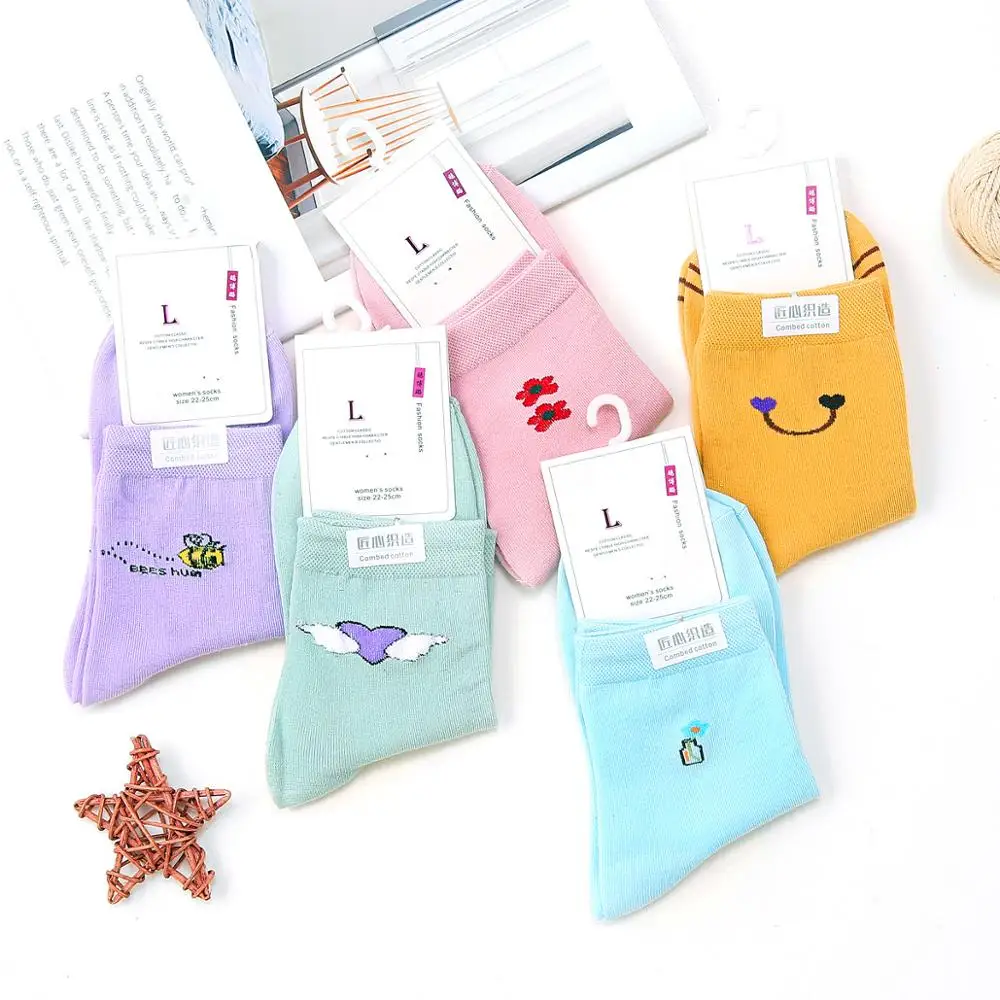 

5 Pairs Women's socks set Cotton Cute short socks autumn Kawaii socks kobieta skarpety christmas gifts 2021 dropship suppliers