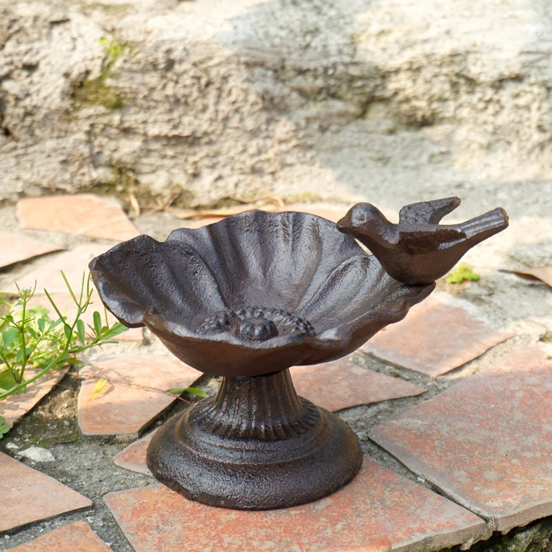 American Country Style Bird Around Circle Flower Footed Design Cast Iron Metal Bird Feeder Home Tabletop Petal Storage Bowl Tray